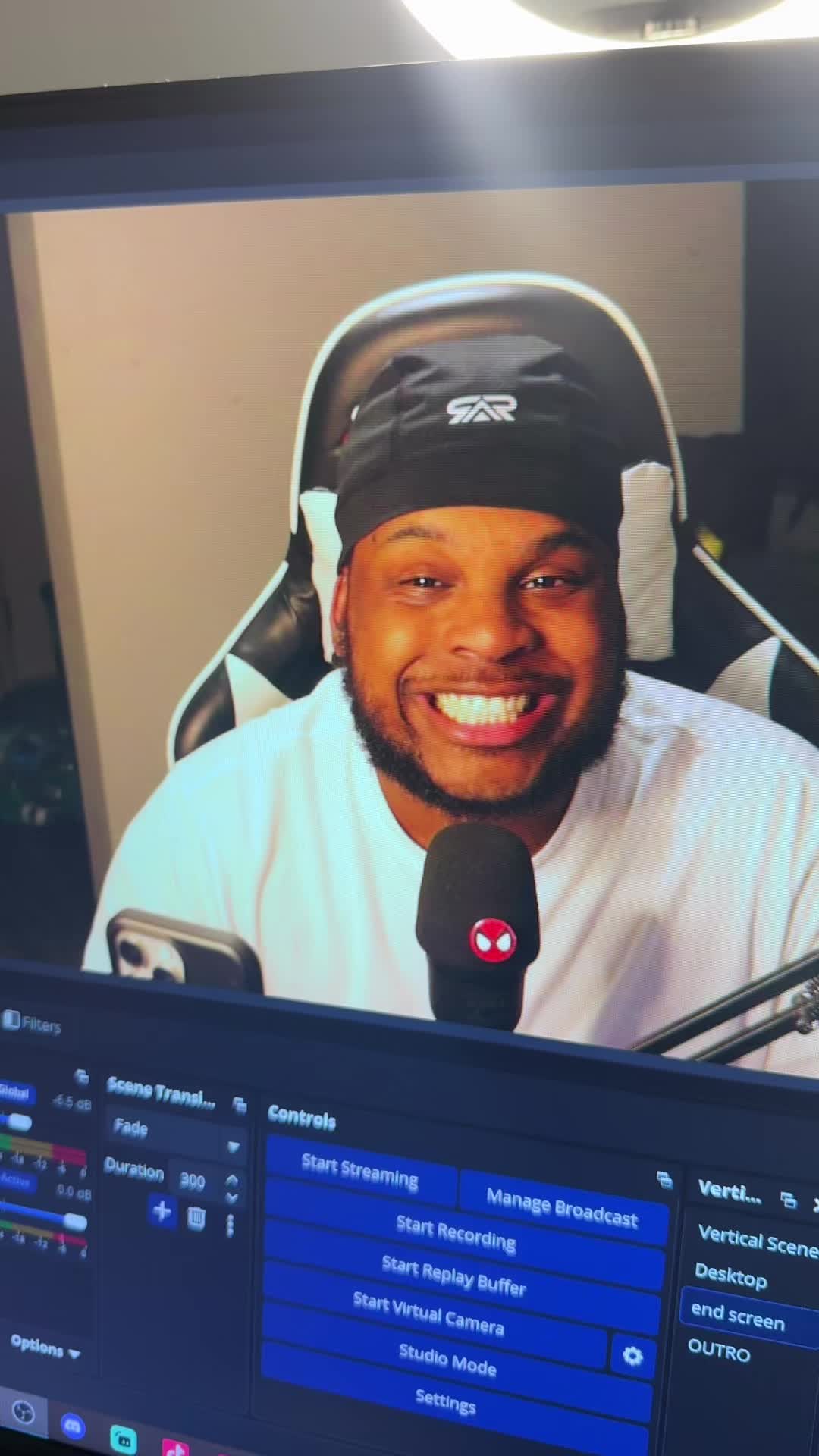 @AntNee Live