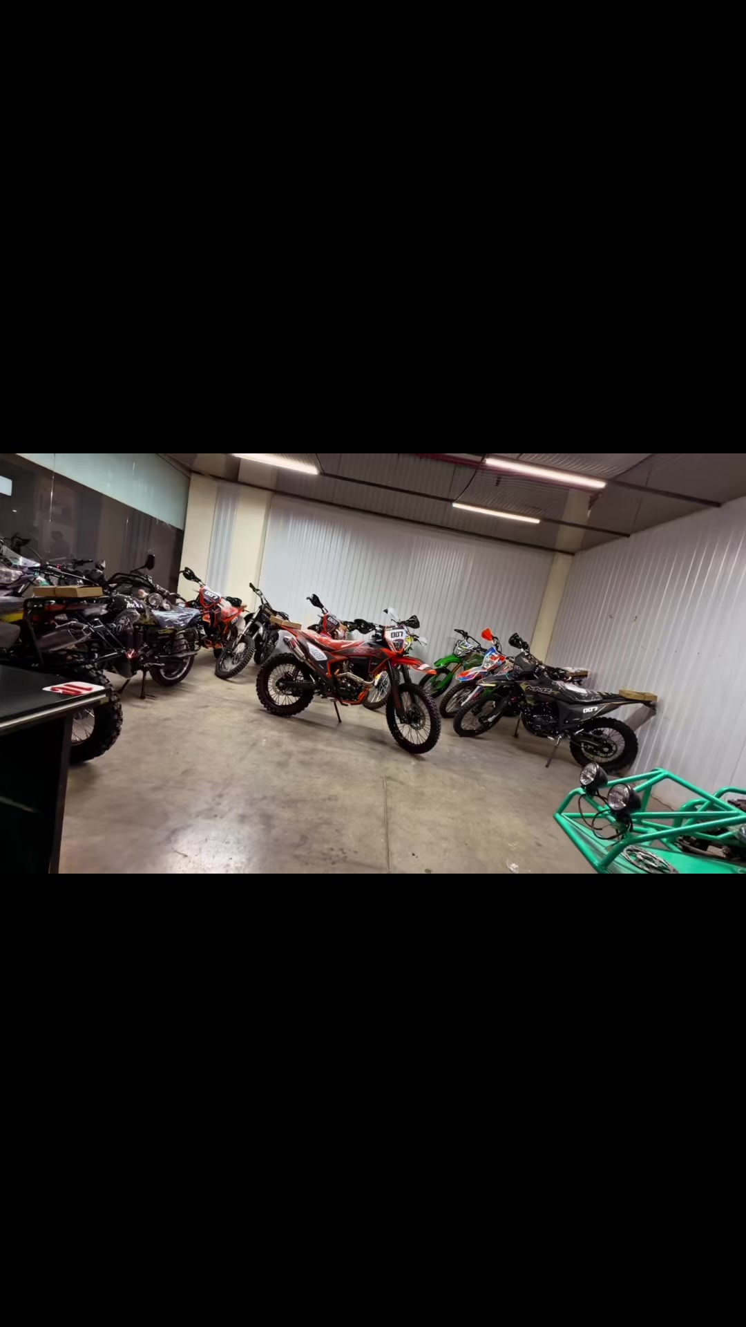 @MOTO luxe