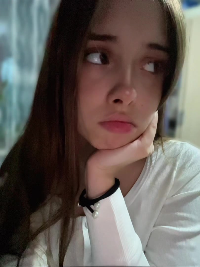 @PolinKa🕷🖤🌧️