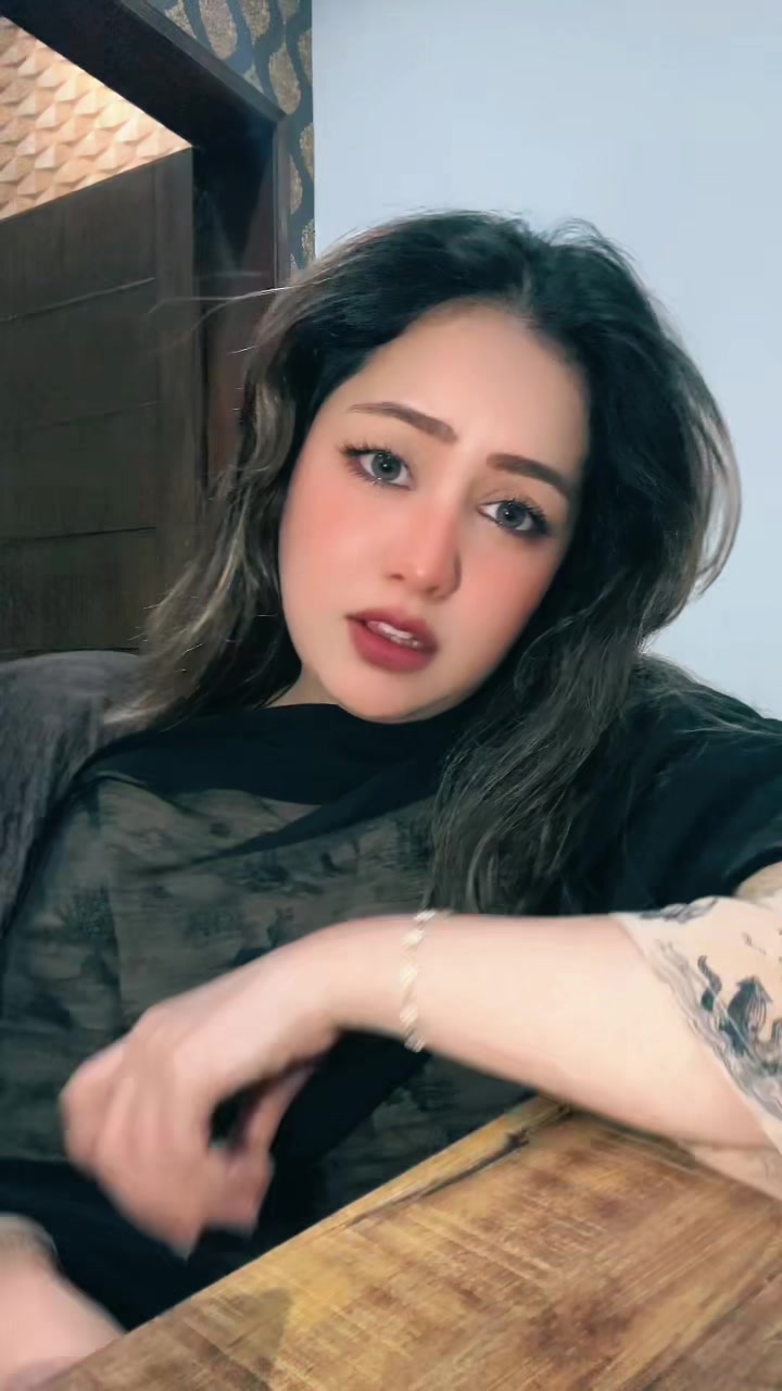 @ChawLa🥀