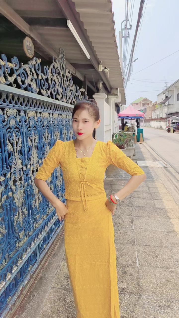 @🌿Kay Thi Khaing🌿(ဖြူးသူလေး)