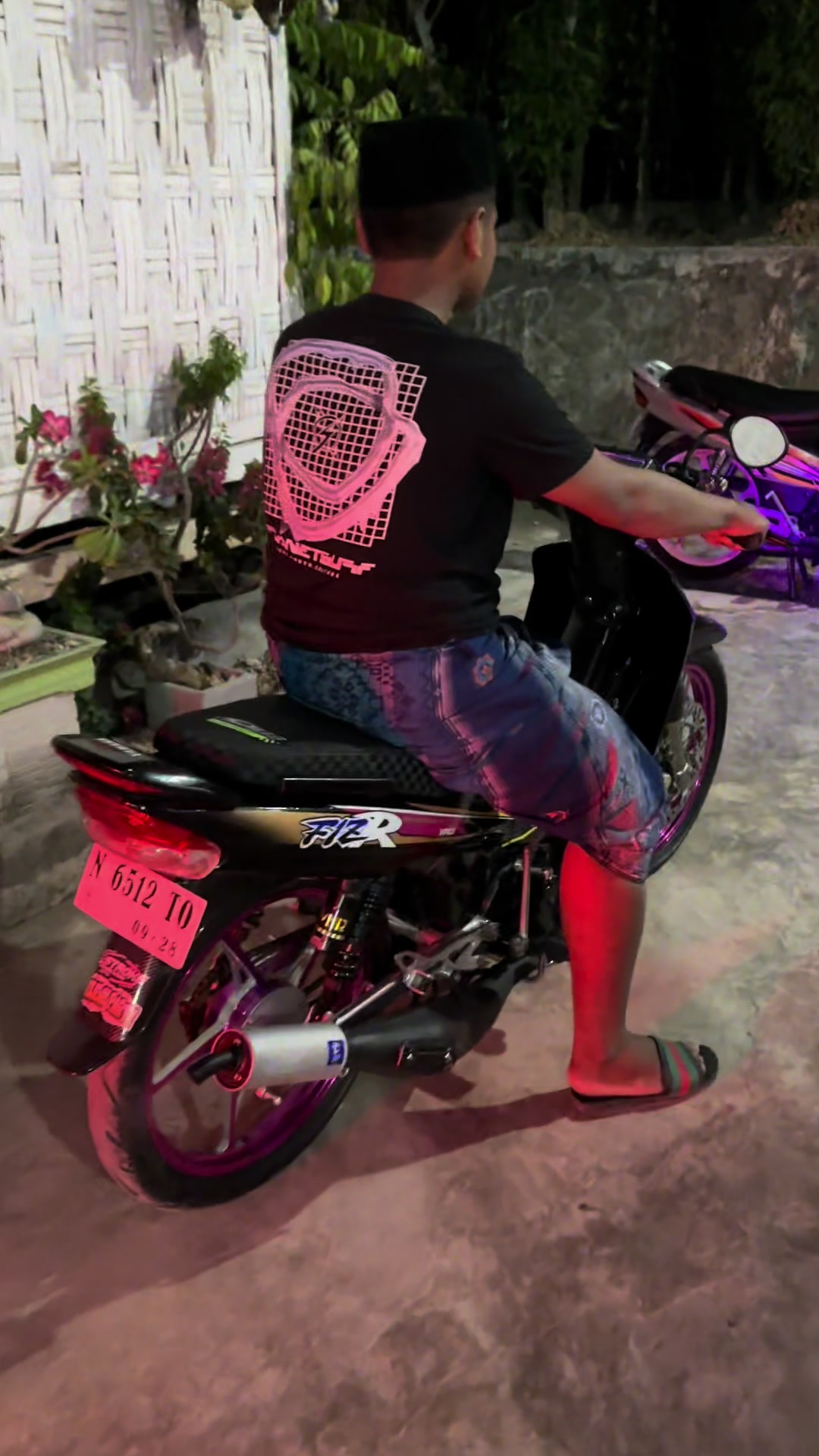 @FR GARAGE.37