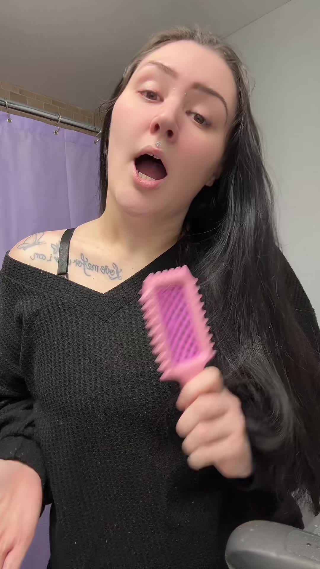 @Ashleyplusfour