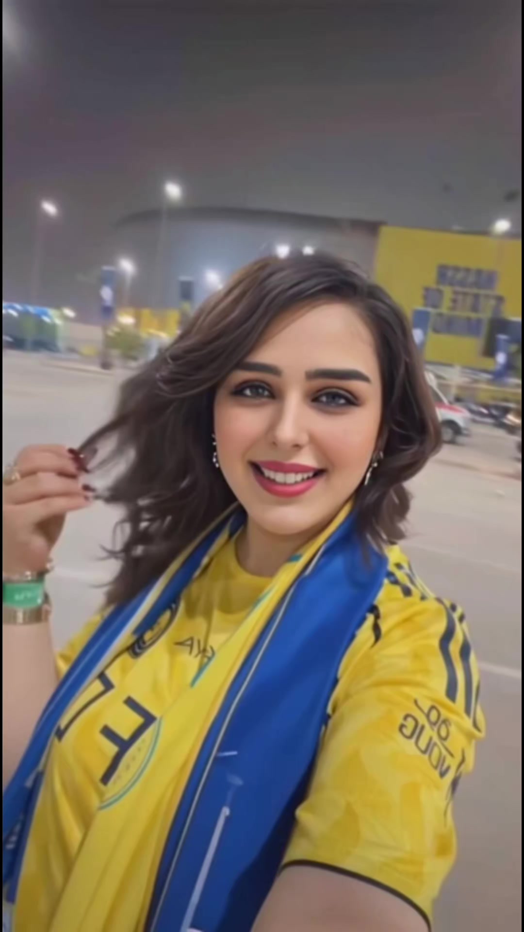 @من جهات اتصالك