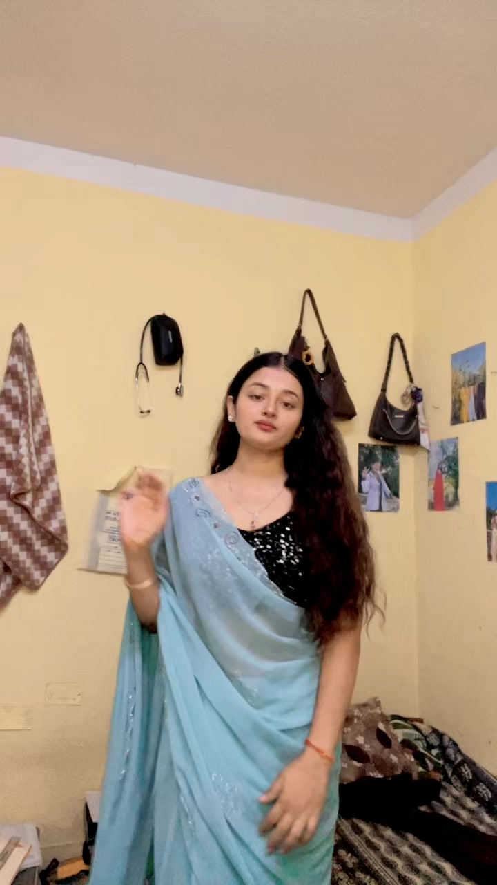 @उषा_👩🏻⚕️❤️