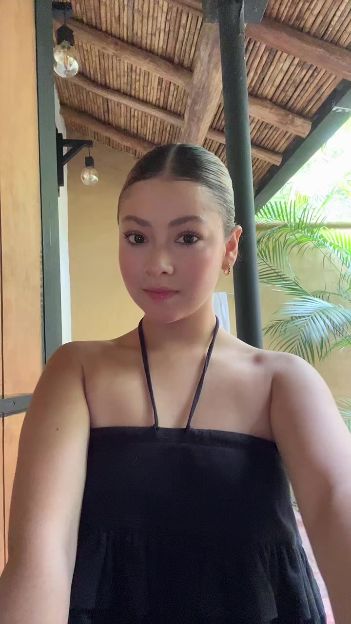 @𝐯