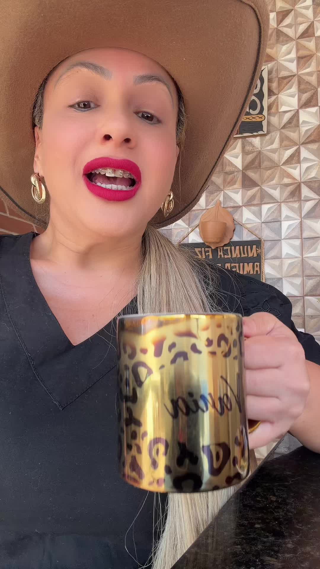 @Vania Almeida Pires