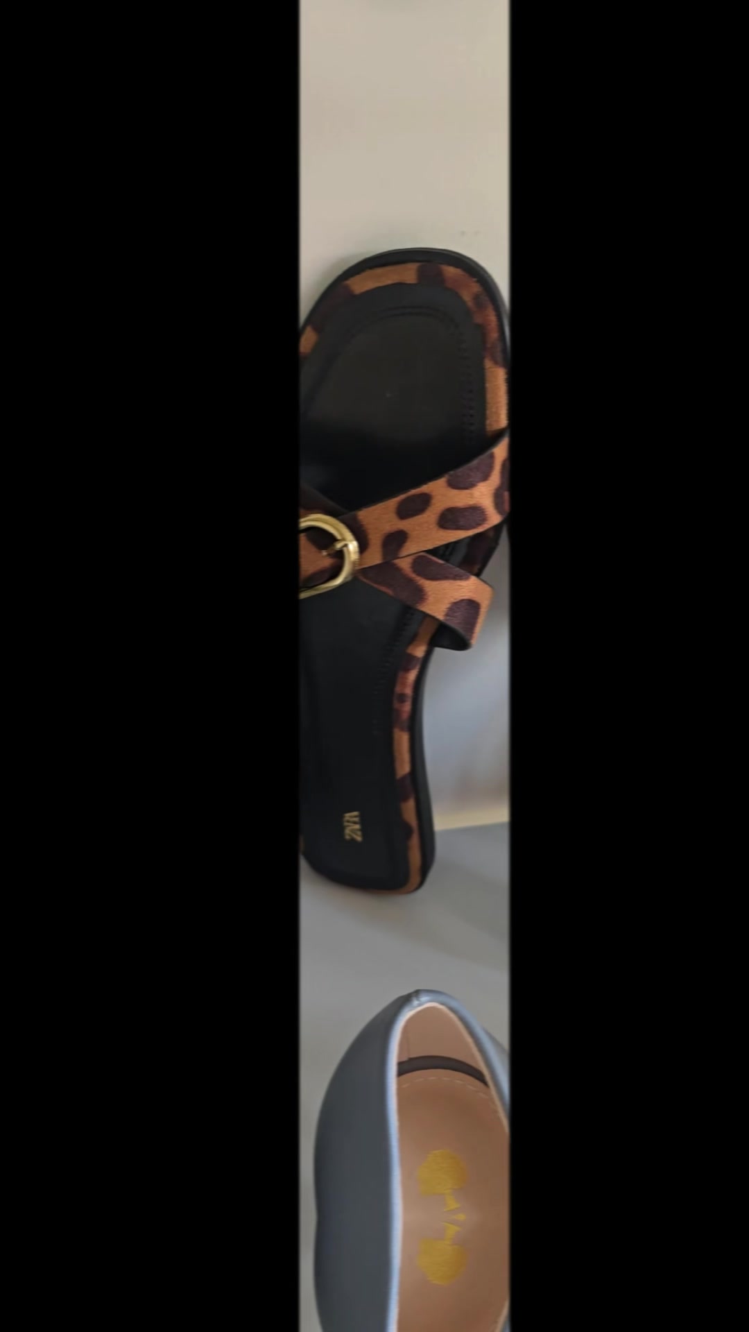 @Esem footwear