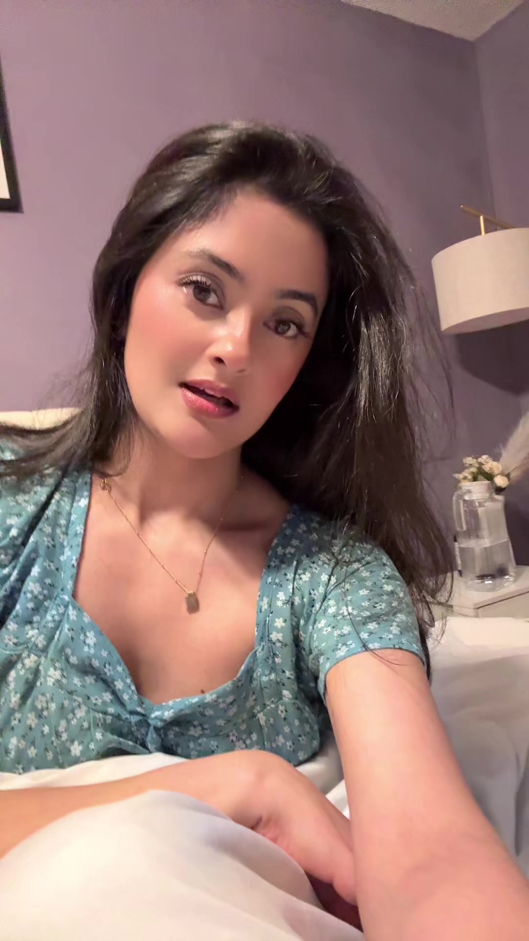@Ajnabi