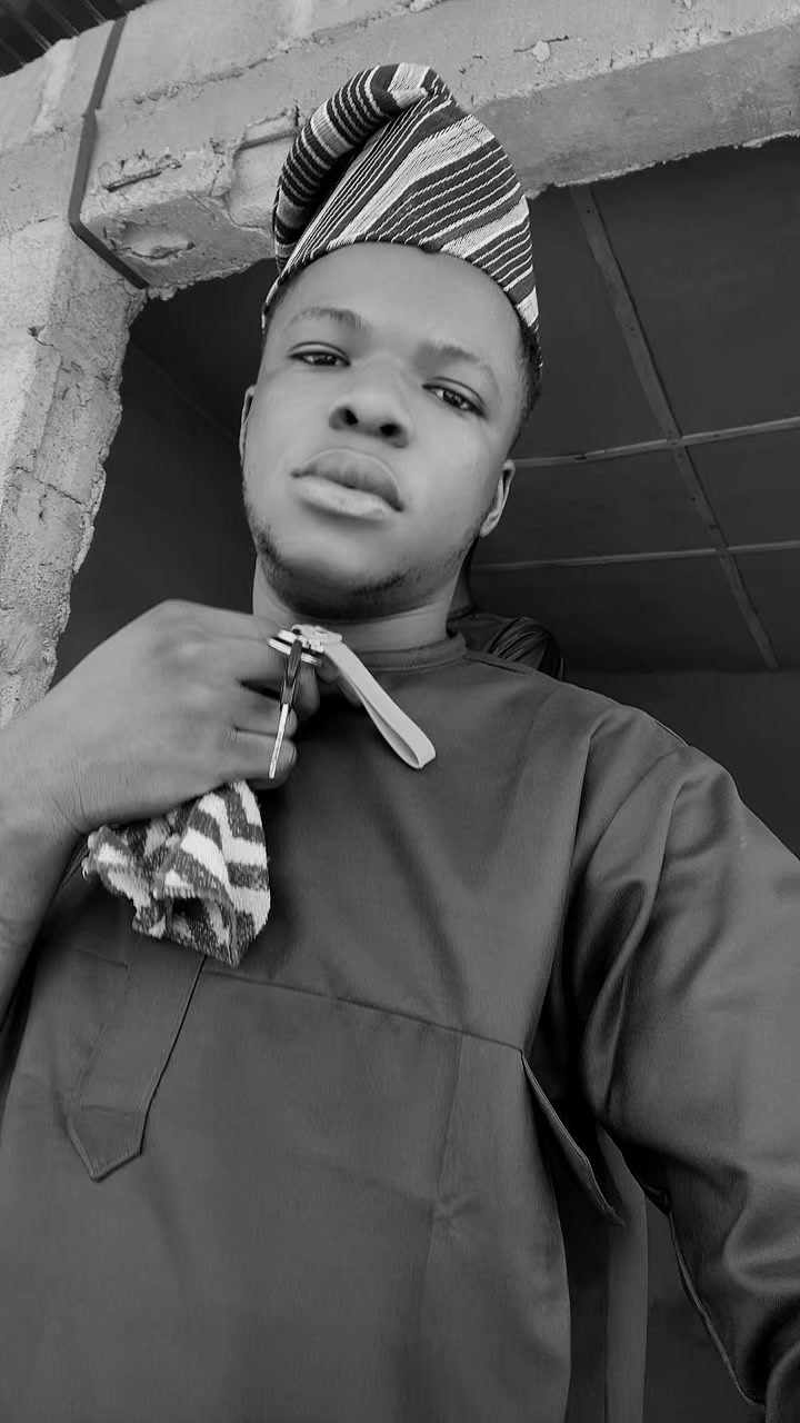 @Holayinka 🤘🥰❤️❤️💖🦋🦋🤍