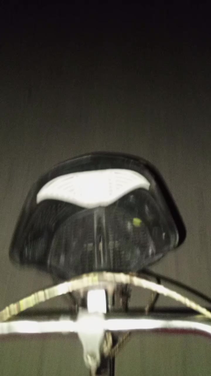 @✞