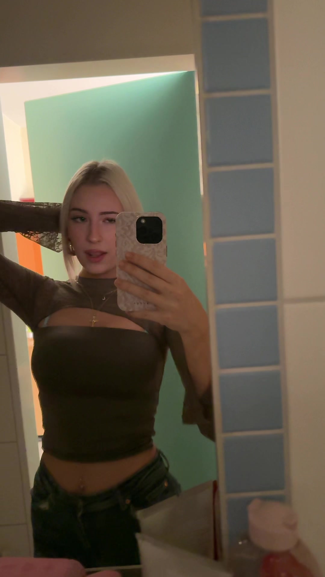@lena