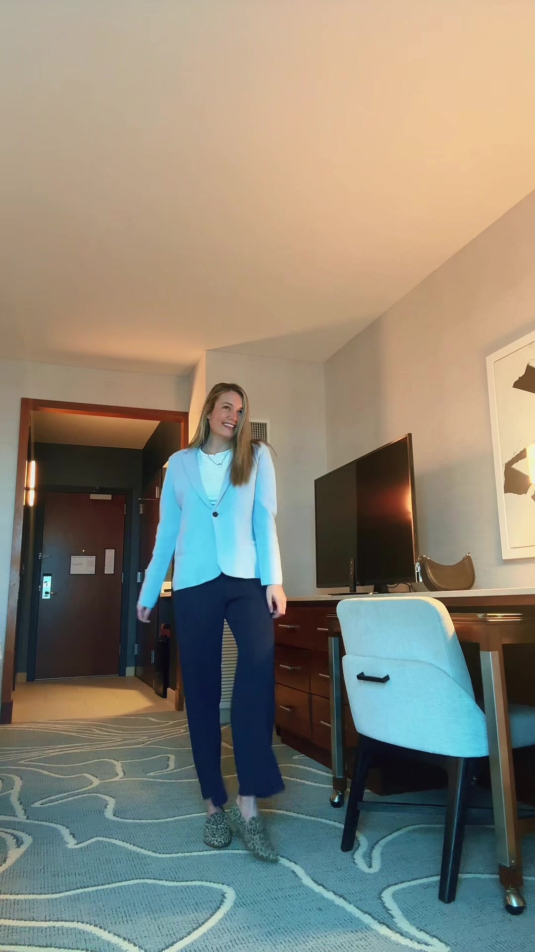 @Ava Keller