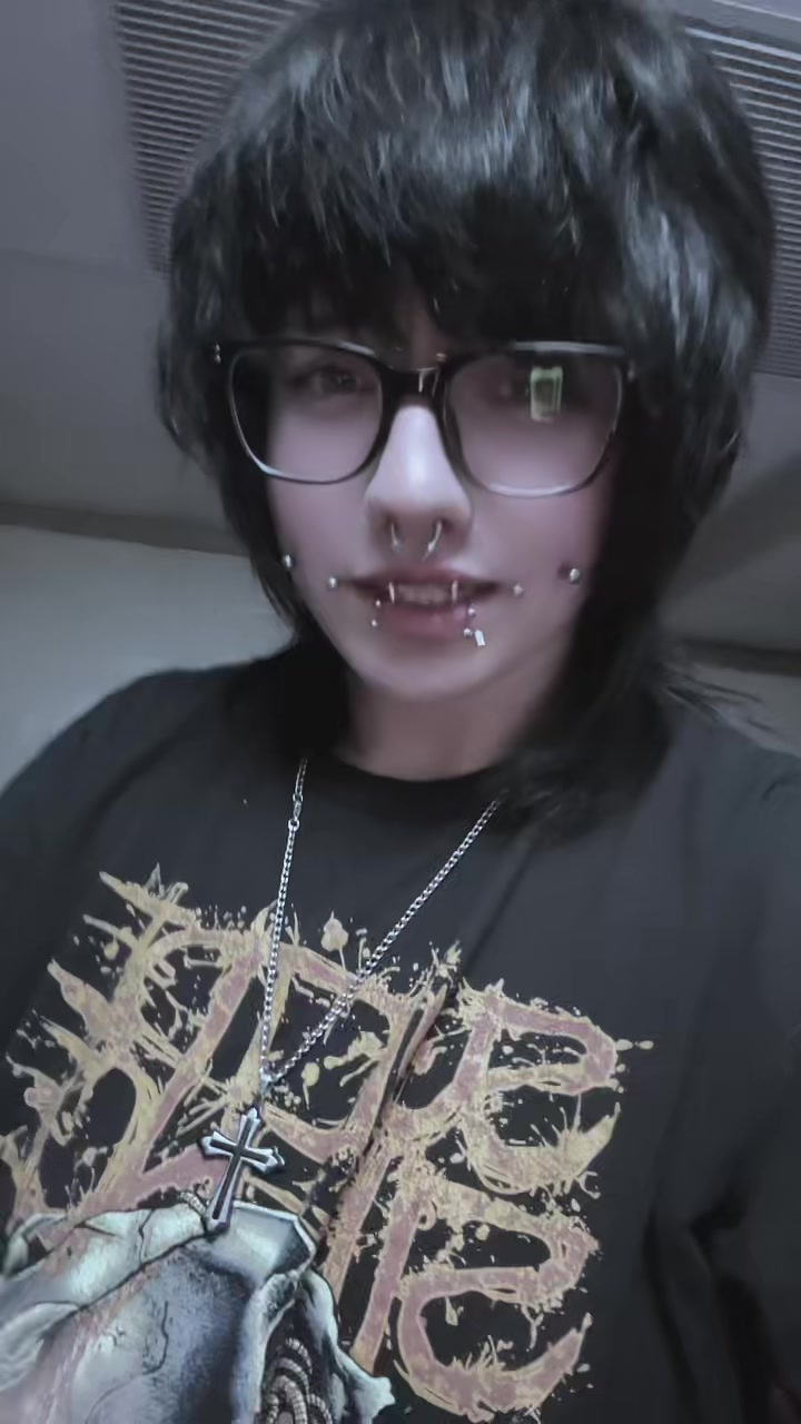 @dogferatu