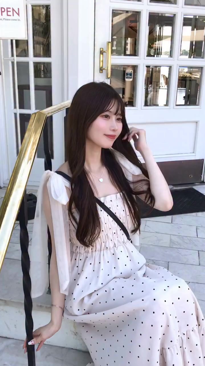 @山奈