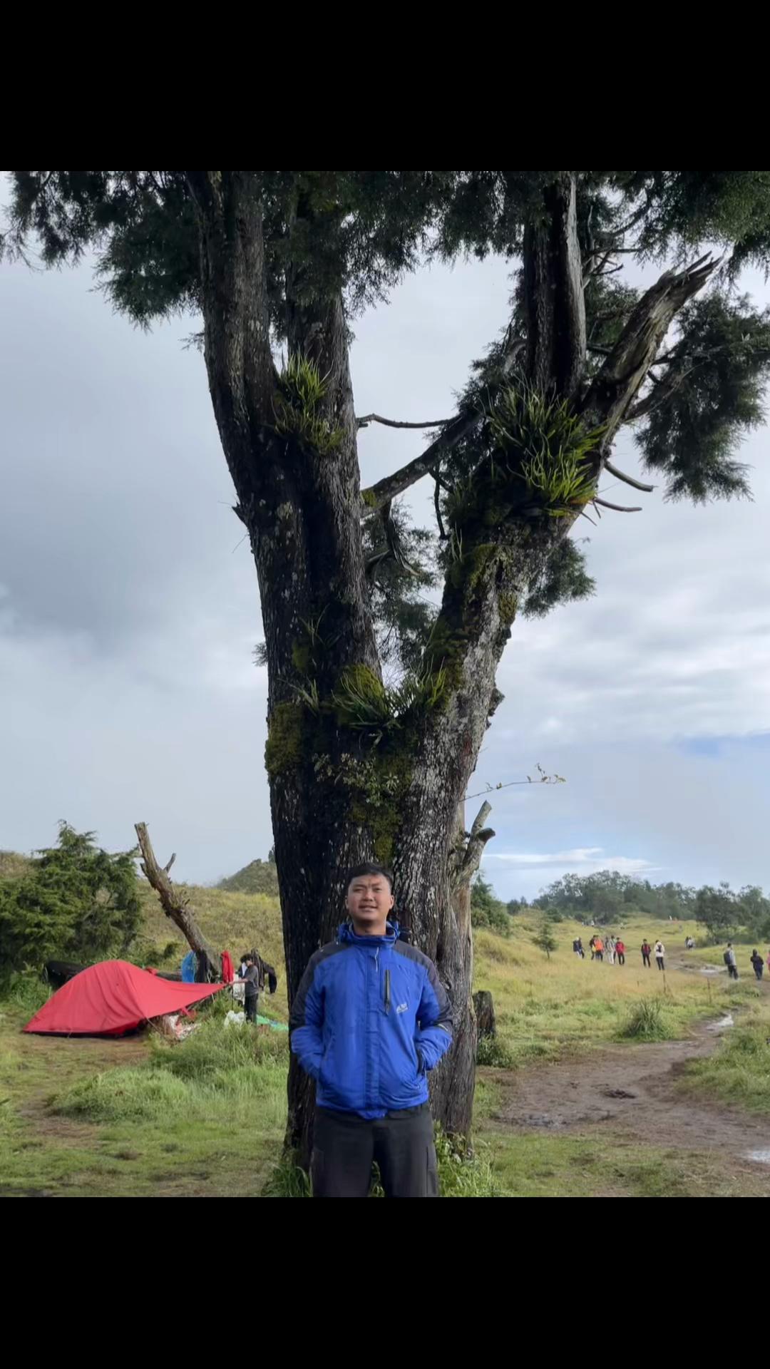 @Mas Fadhil ˗ˋˏ♡ˎˊ˗