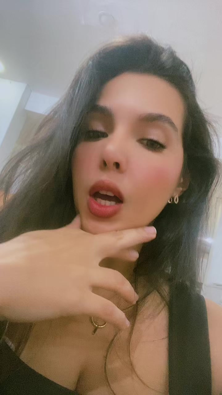 @Clara Ferigatto 🦋