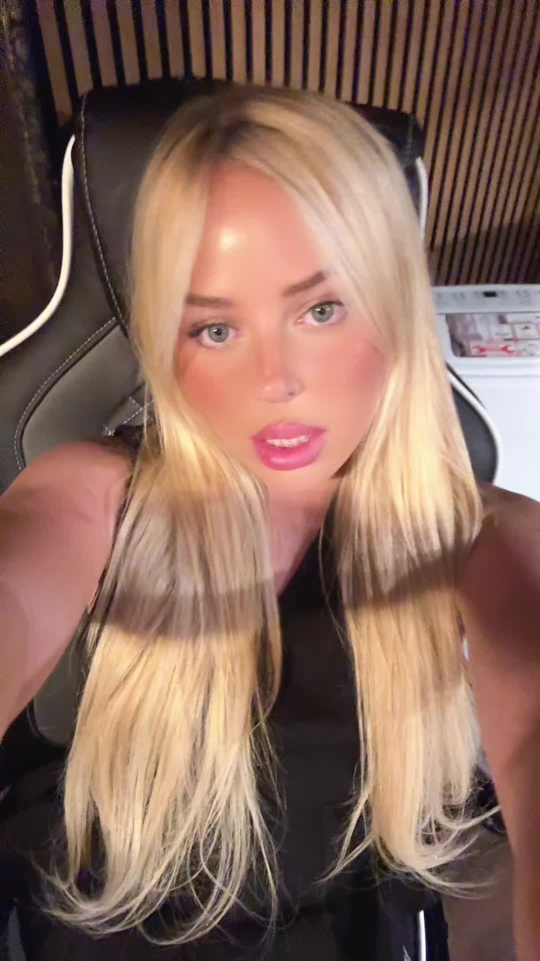 @Anuschka💖