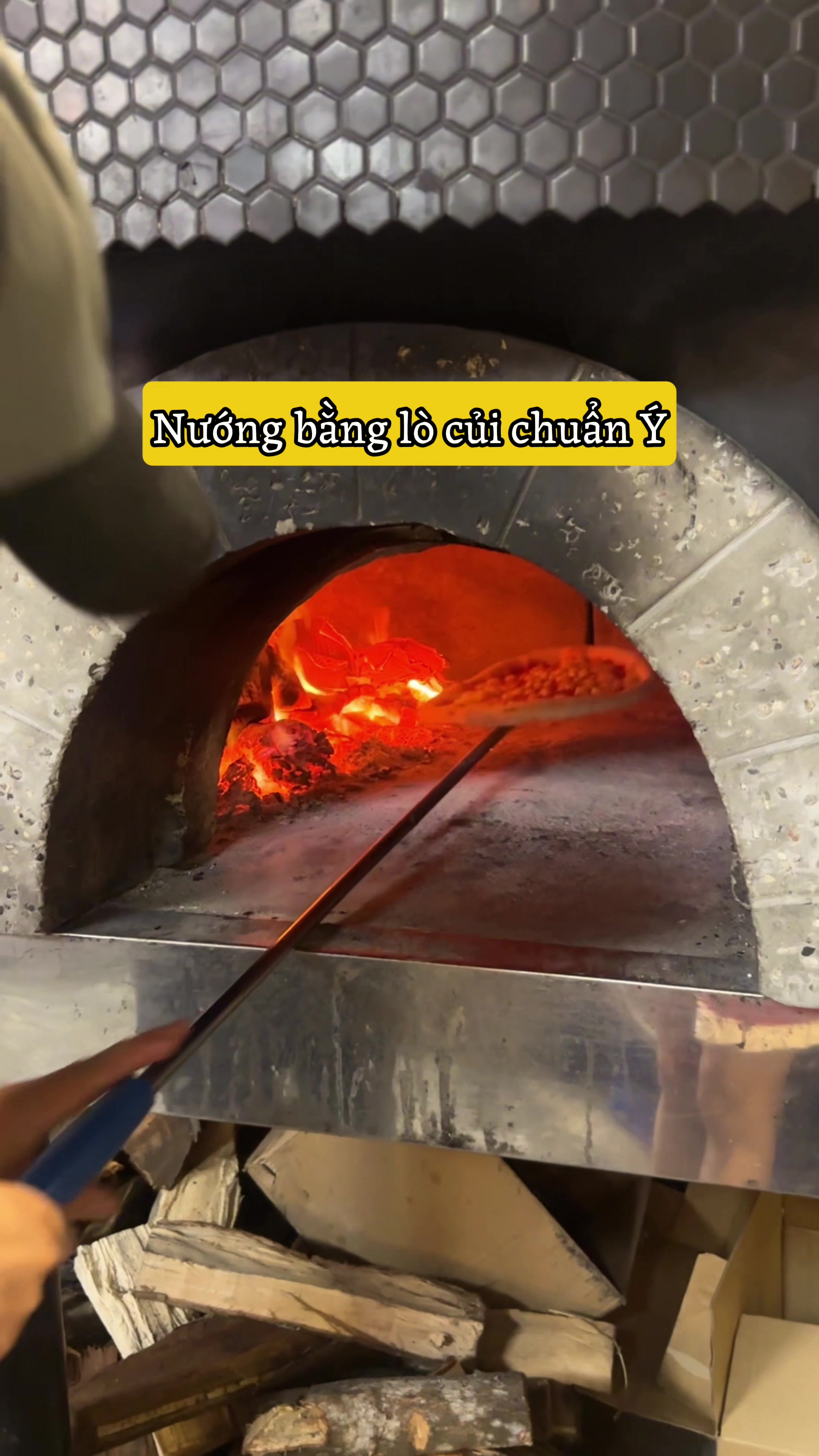 @Cardi Pizzeria