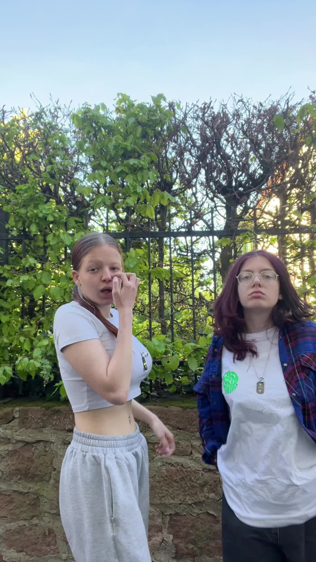 @Lia