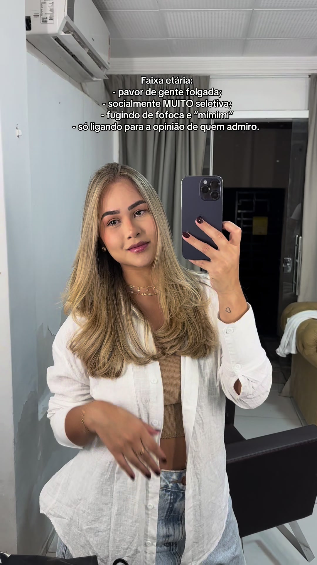 @J&uacute;lia Ferreira