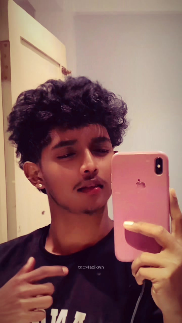@> 𝙄𝙍𝙊𝙊🐼💜•°
