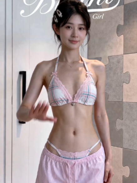 @Bikini Girl