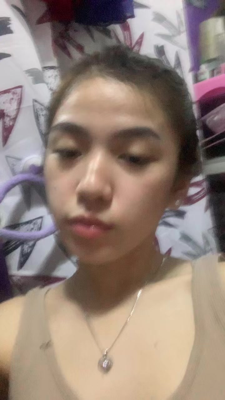 @ella.