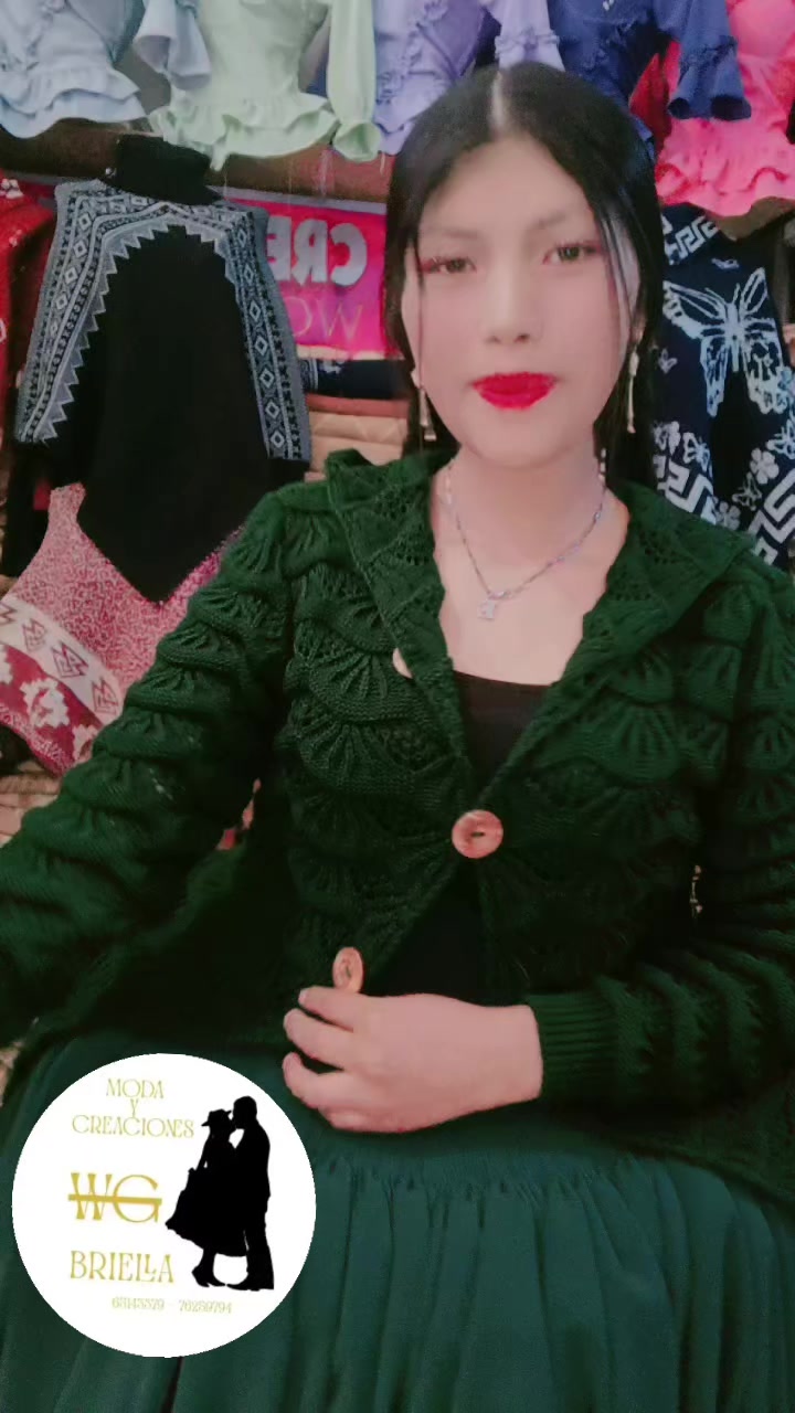 @♥️🦋tú cholita Elvira 🦋♥️