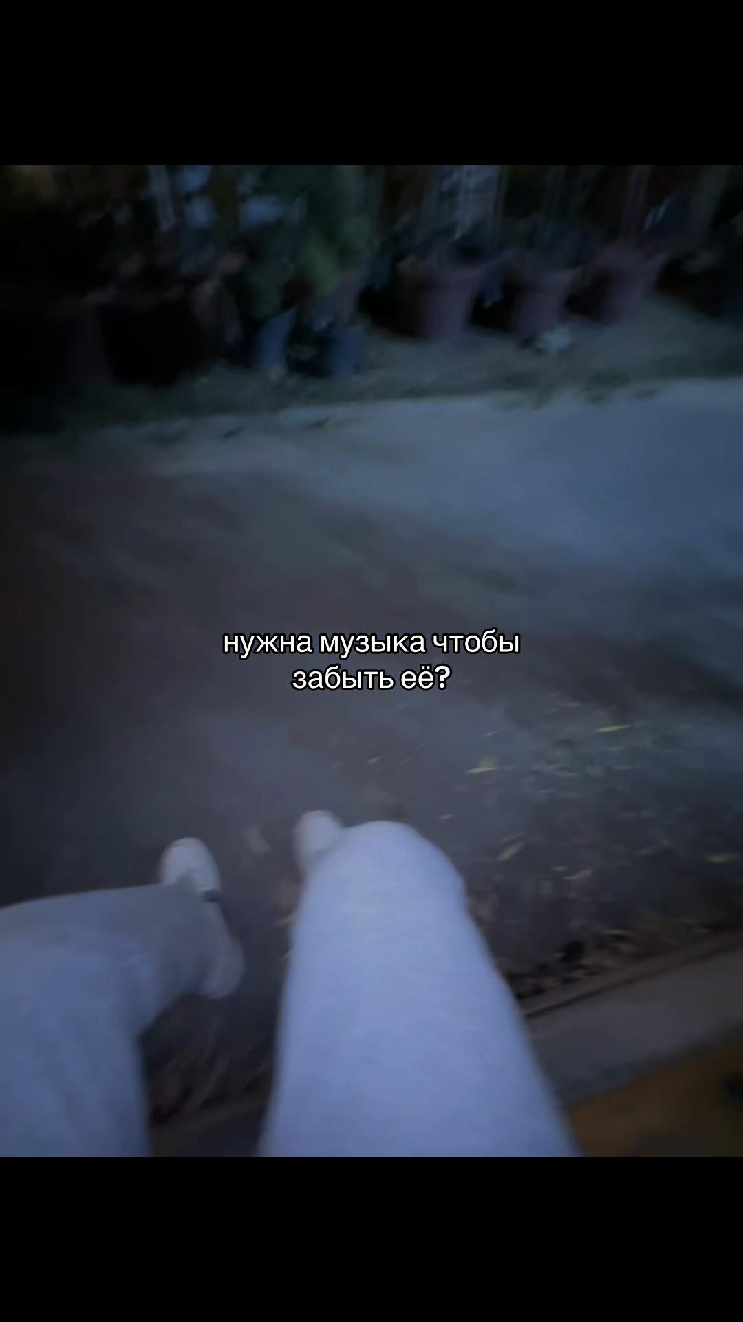 @808