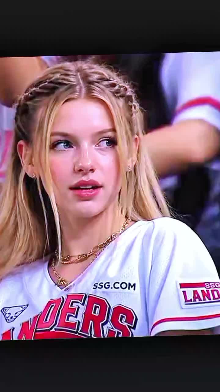 @Cute 🥰
