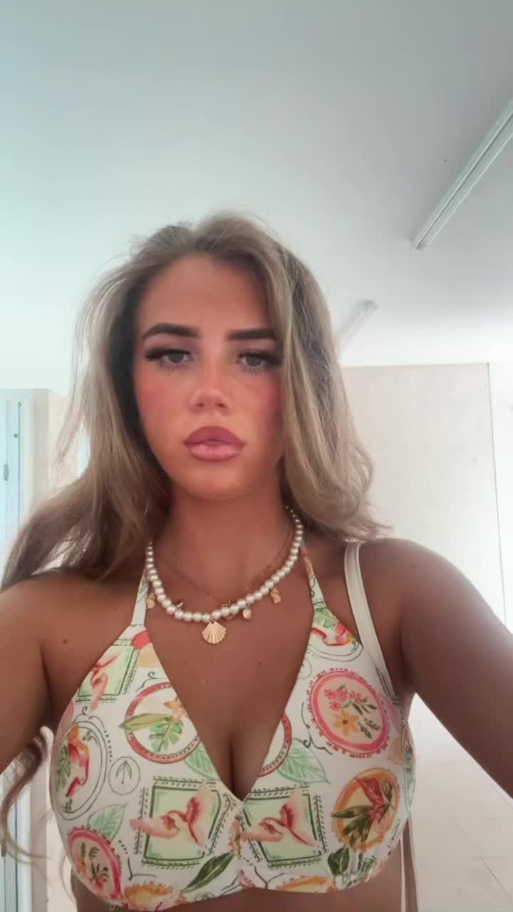 @,
