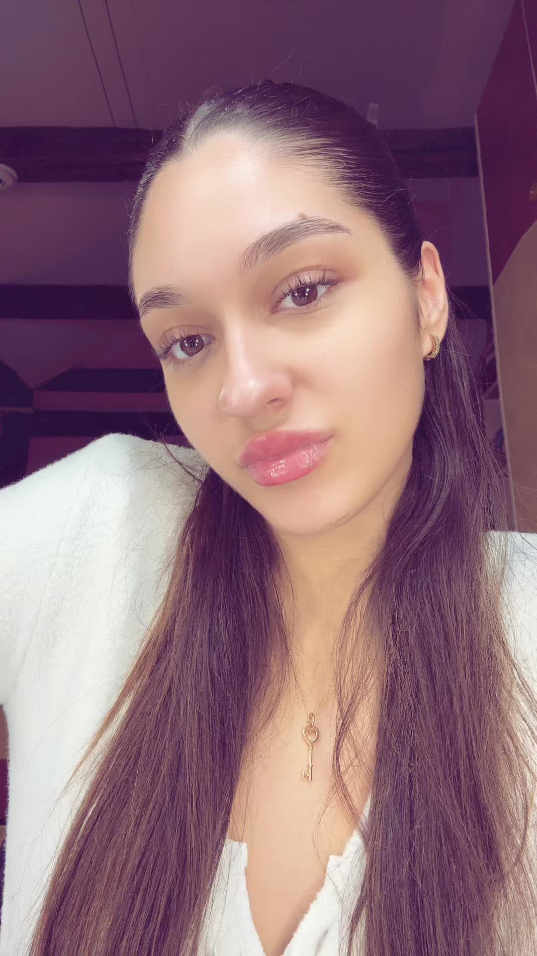 @elena