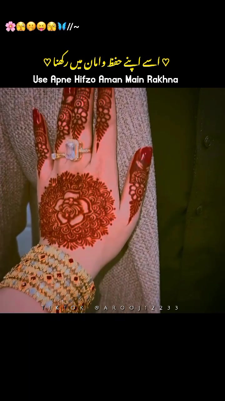 @Arooj 🦋🌼