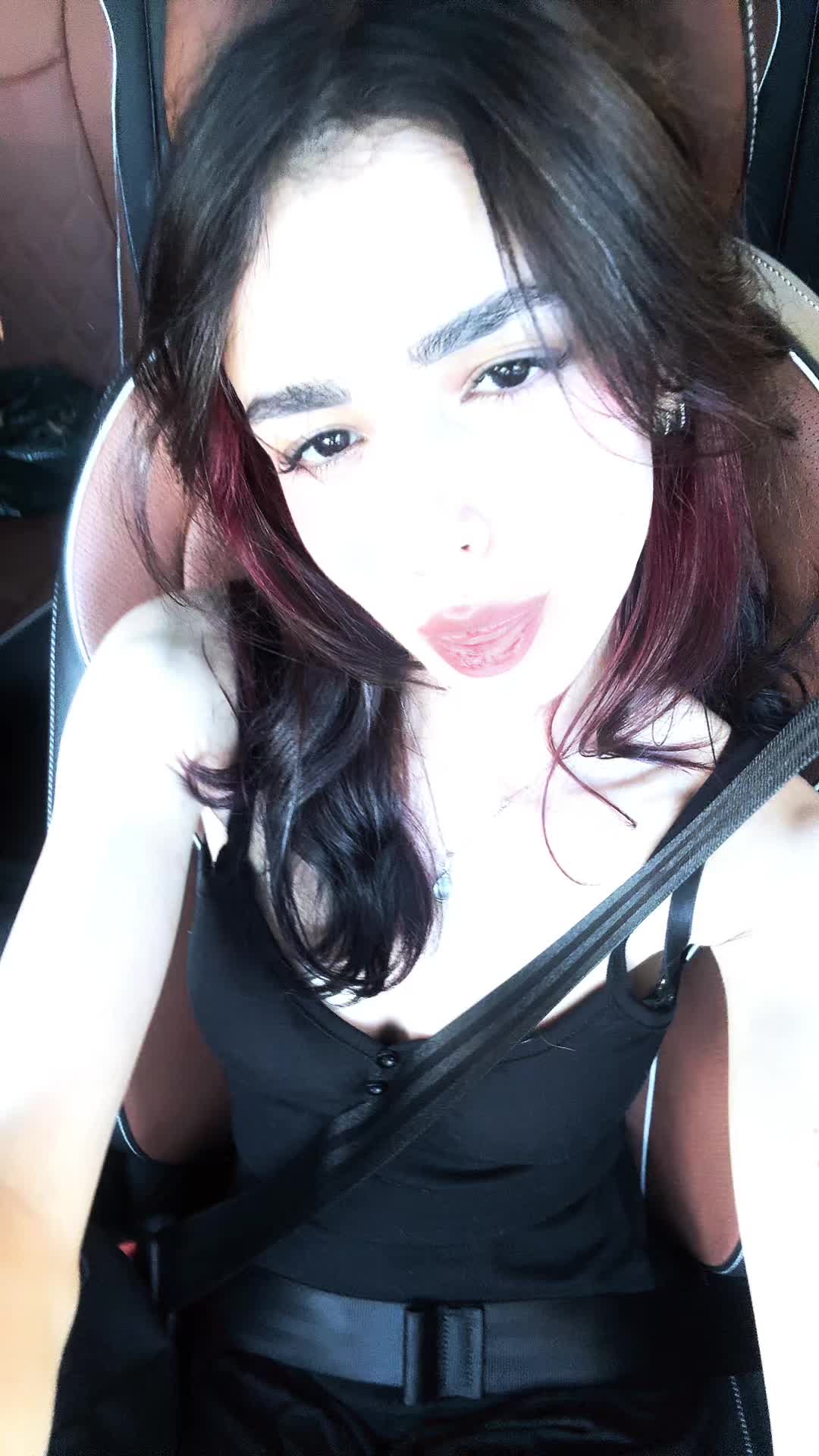 @Itslilith