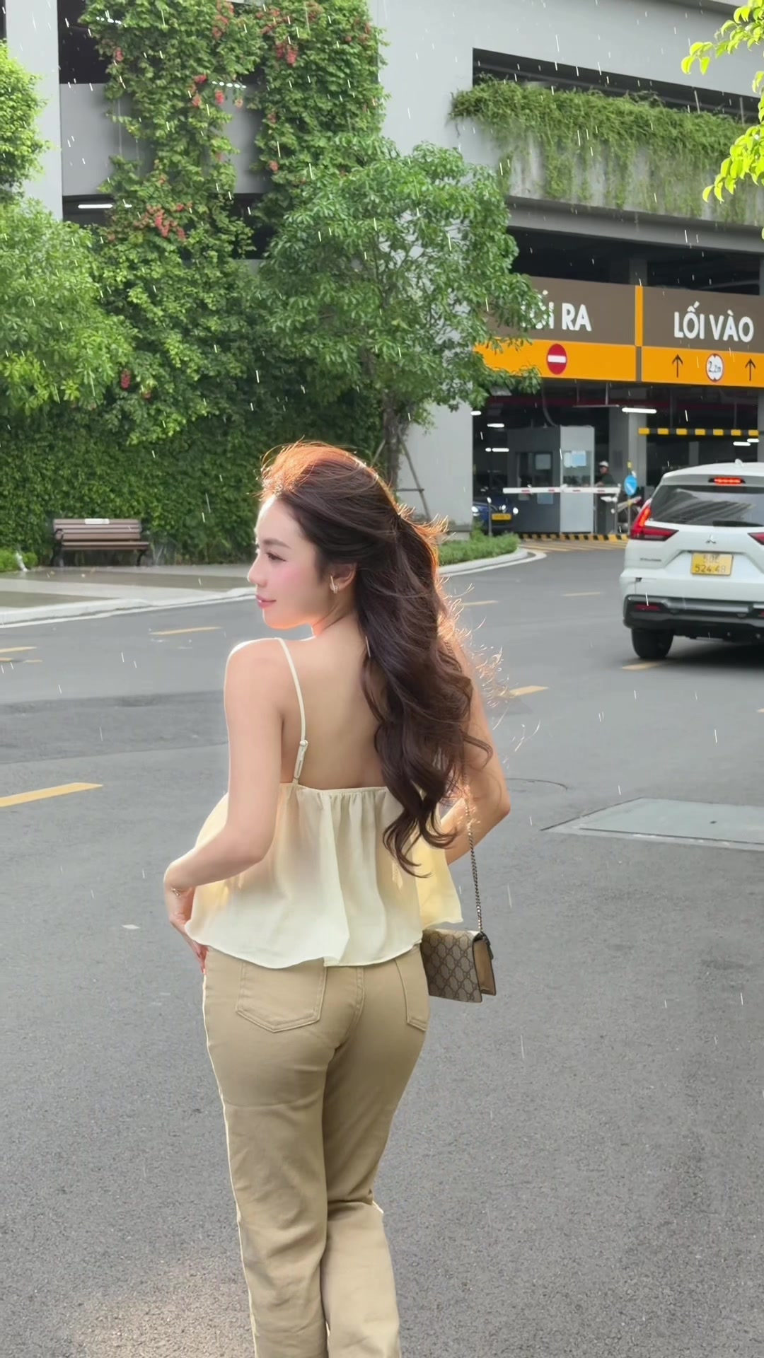 @Linh Chi Phạm