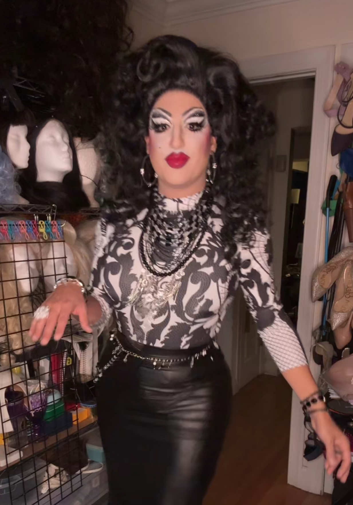 @Miss Evita Loca