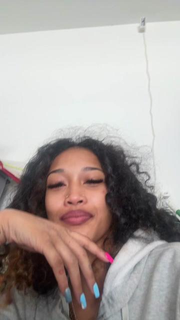 @Gyalacticstraiin