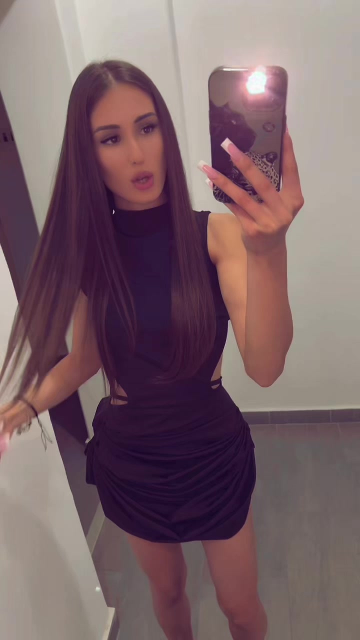 @👑