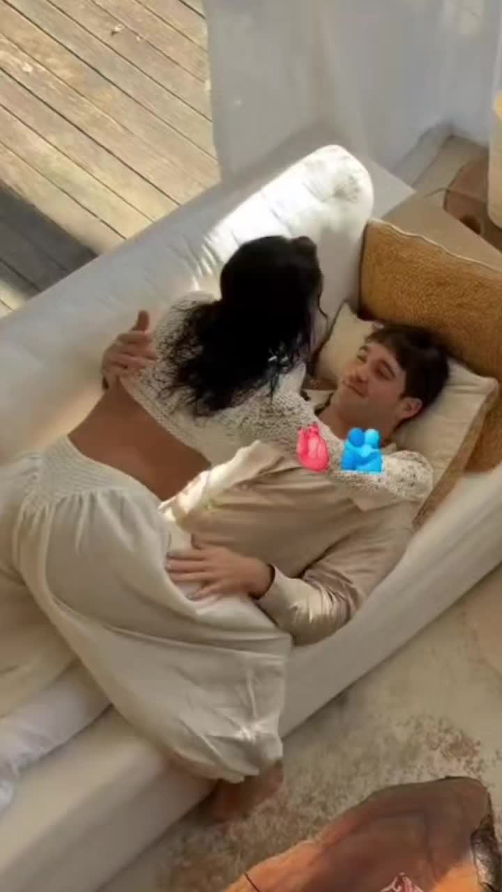 @ᵀʰᵃʸ ᶜᵃˡˡ ᵐᵉ ᶜʰⁱᵀᵃ🤫