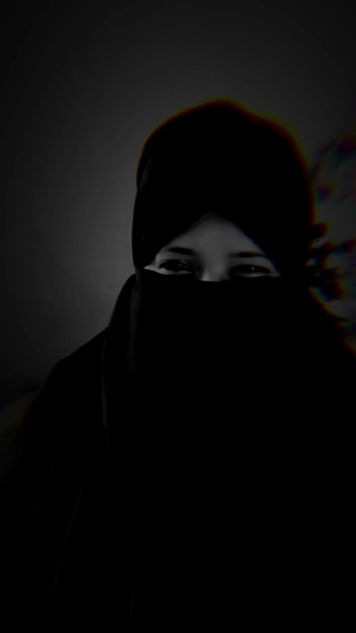 @ভালোবাসার লাল গোলাপ 🌹🌹