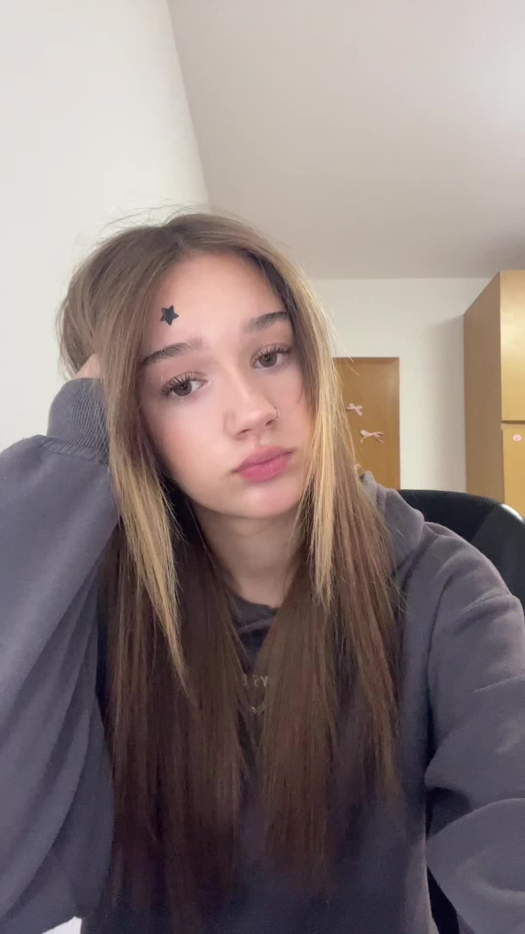@машка