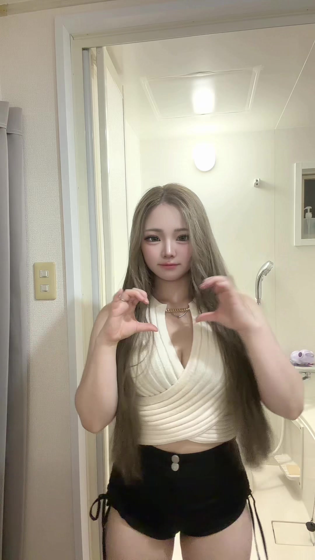 @。