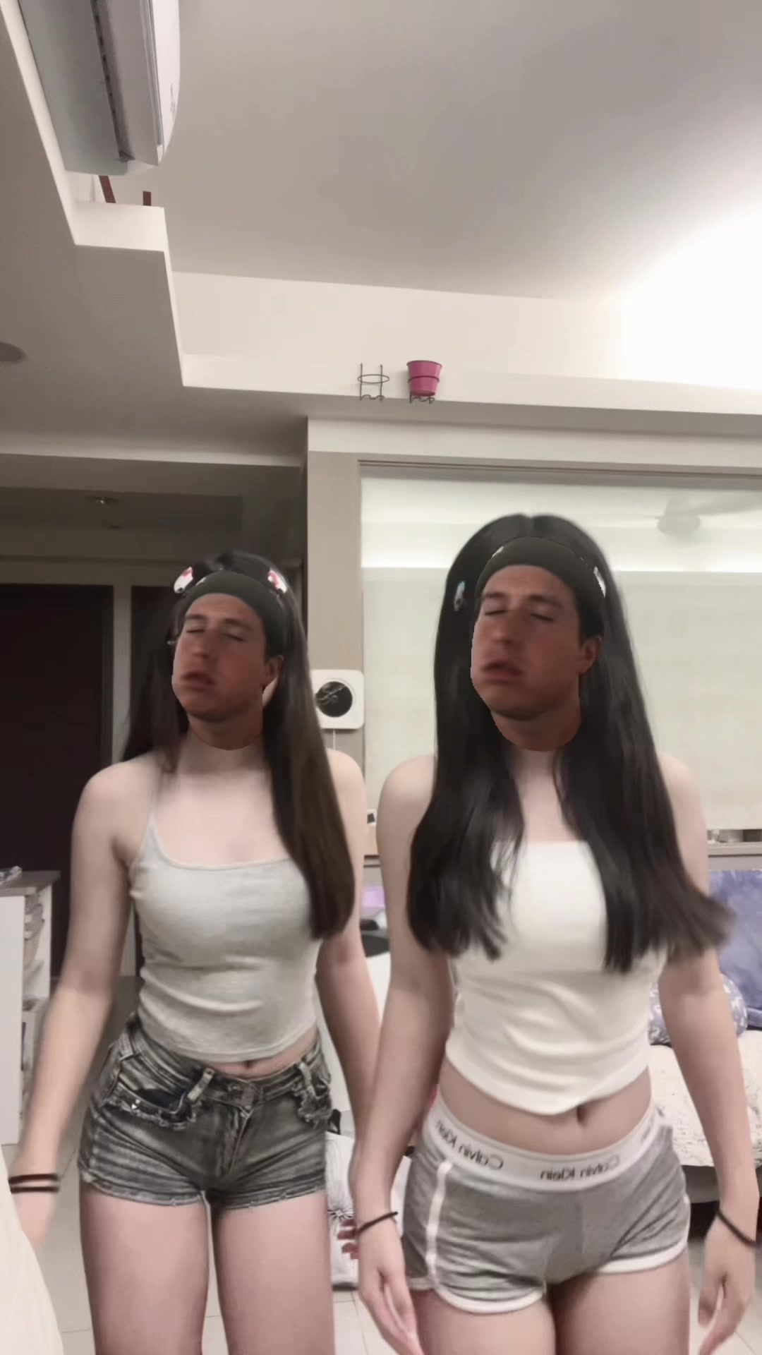 @𝐲𝐮