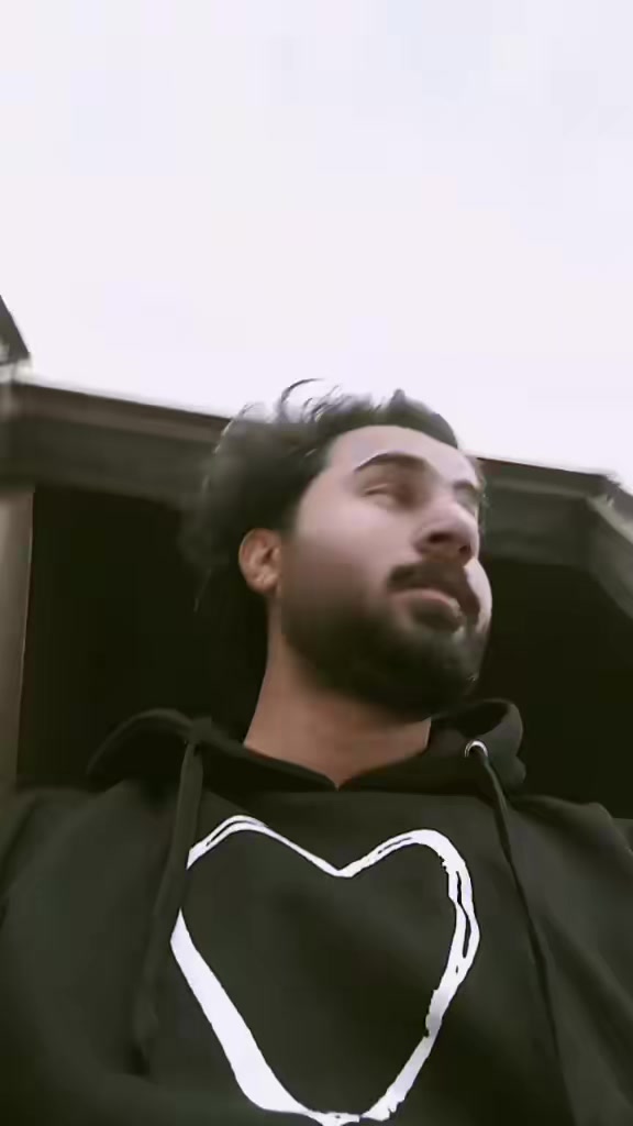@Awiii10