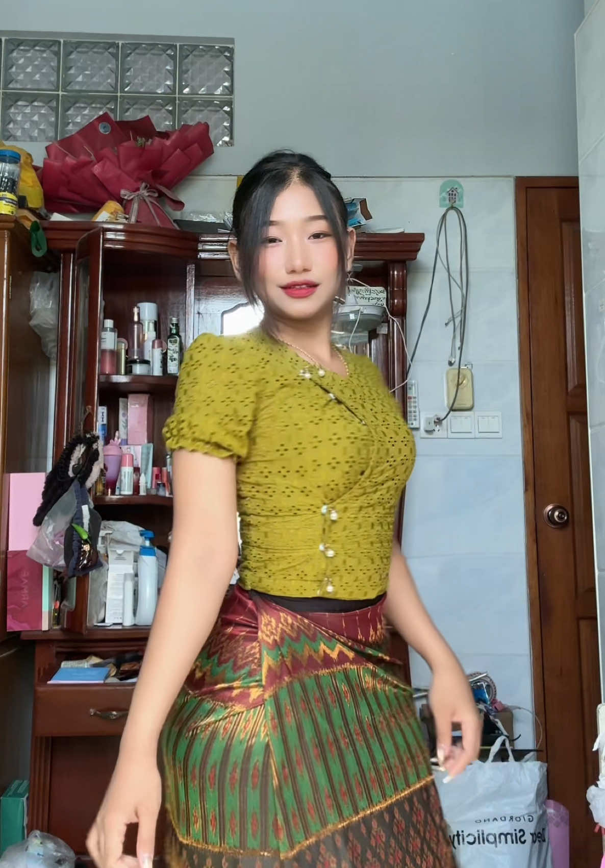 @Thandarkyaw