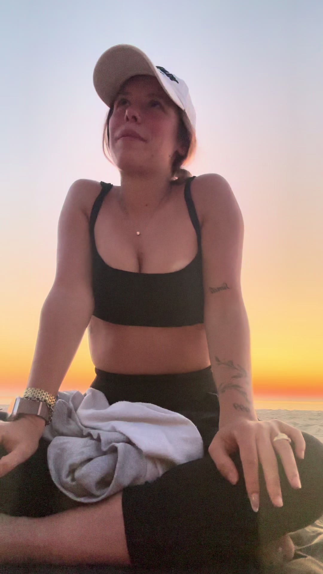 @grealisisters