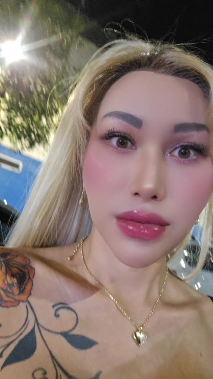 @korina pastrana trans
