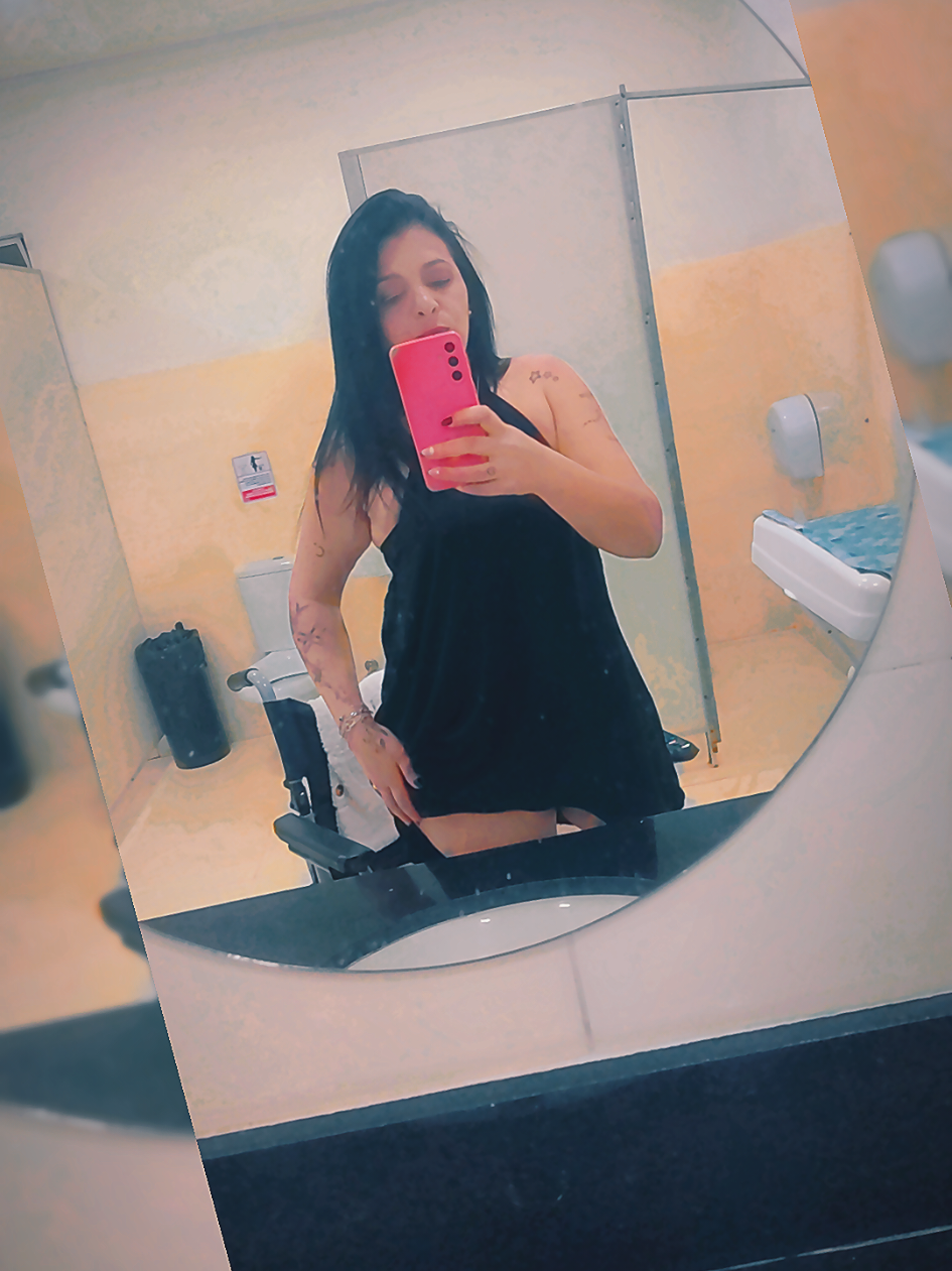 @KatiaGonzalo