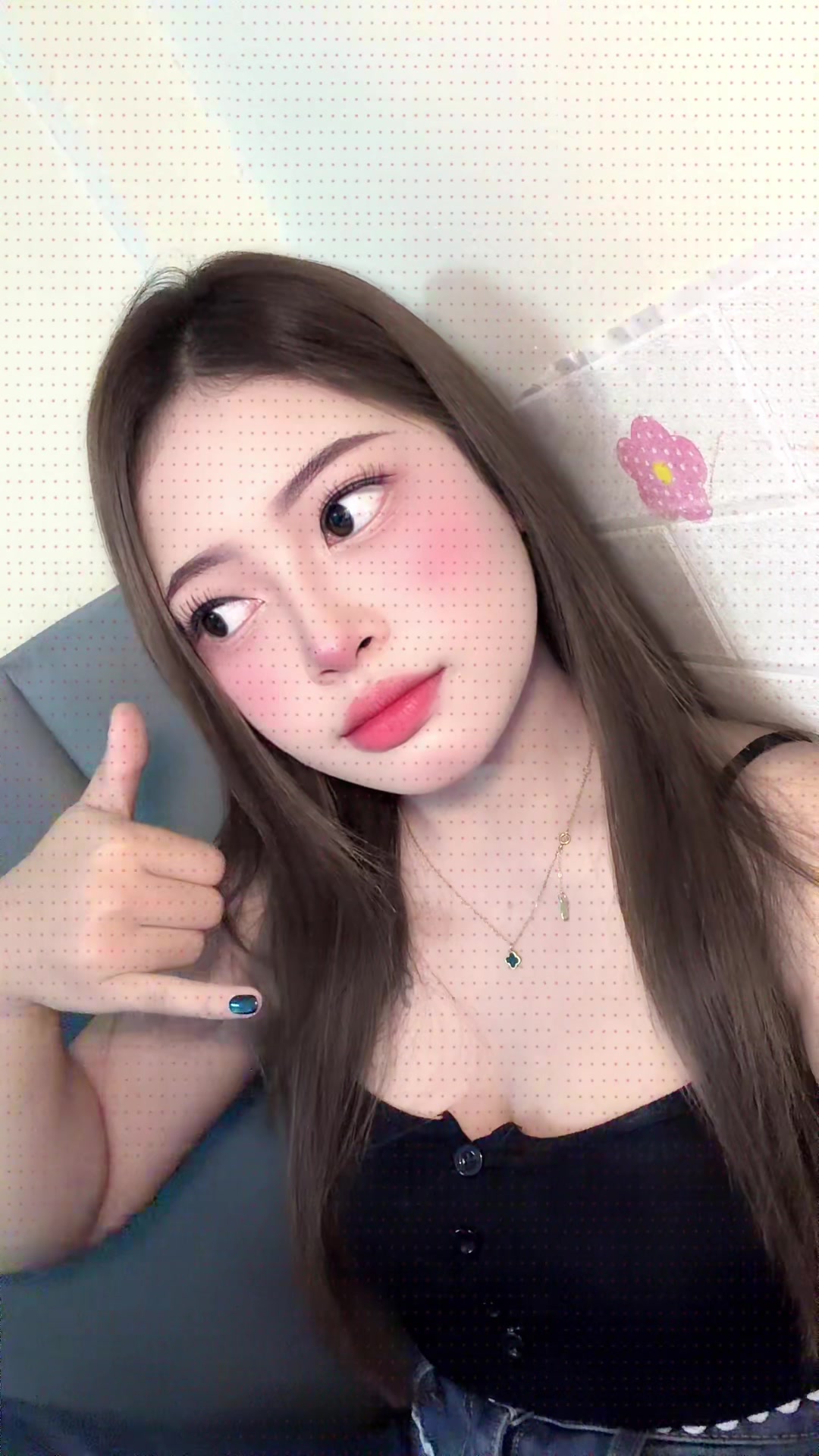 @𝕾𝖒𝖎𝖑𝖊 ♡︎
